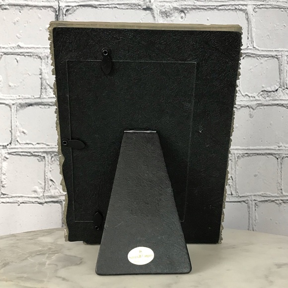 Sierra Gift Company The Light Of The World Matthew 5:14 Light House Photo Frame - Picture 4 of 6